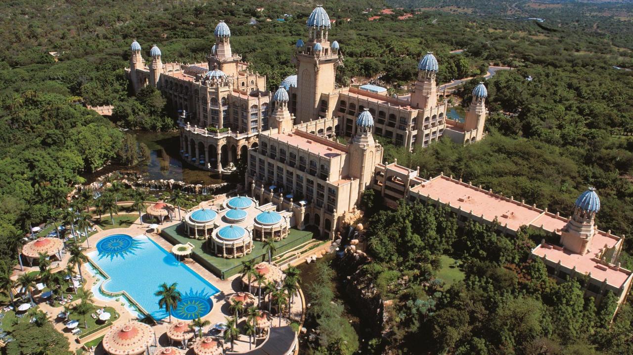 Most Incredible Luxury Hotels with Cinema Rooms