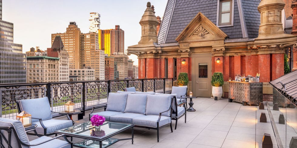 Most Incredible Luxury Hotels with Cinema Rooms